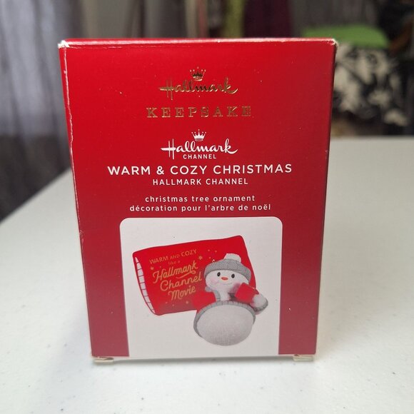 Hallmark Keepsake Warm‎ Cozy Christmas Ornament Snowman Hot Cocoa Winter Pillow - Picture 3 of 9